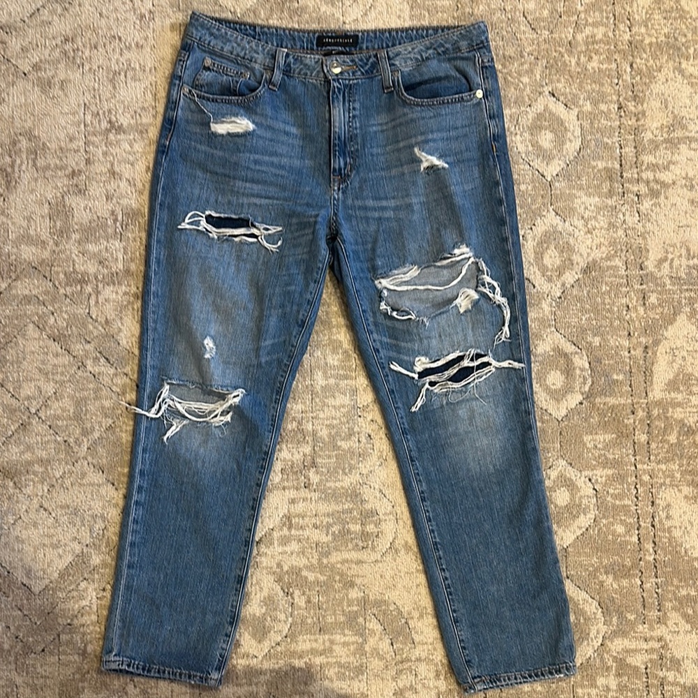 Women’s distressed Aeropostale jeans